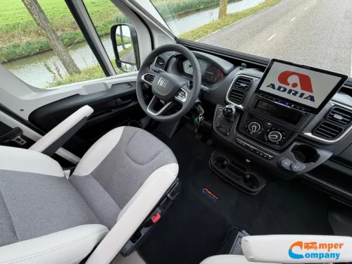 Adria Compact DL 60 years Lengte bedden | Automaat  foto: 7