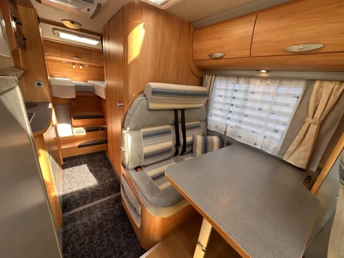 Adria Coral 660 SL 160HP Single beds Air conditioning  photo: 6