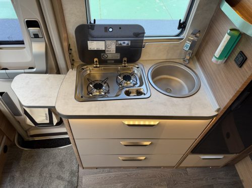 Knaus Van Wave VW 640 MEG Vansation / Free storage photo: 12