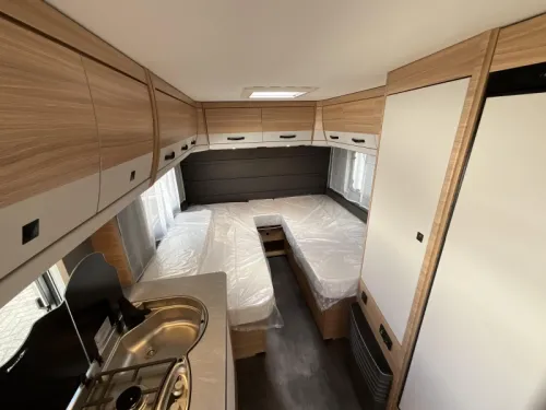 Dethleffs Summer Edition 510 LE SINGLE BEDS-FLOOR HEATING photo: 10