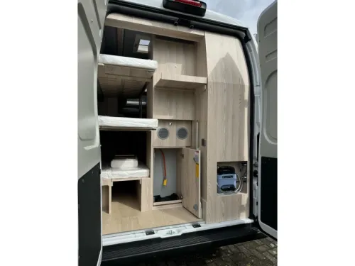 Affinity Five 5-Sitzer Kastenwagen Foto: 12