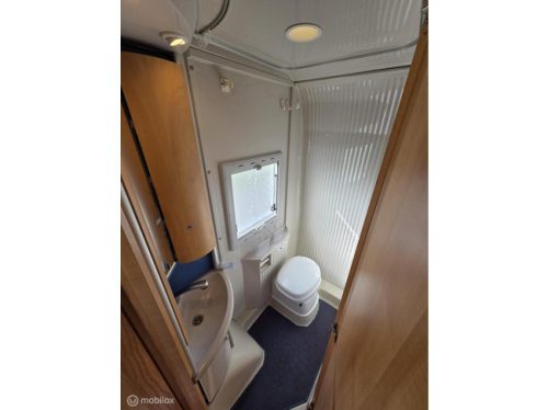B&uuml;rstner T600 Teilintegriert 2000 ☆TV, Cruise, Festbett☆ Foto: 18
