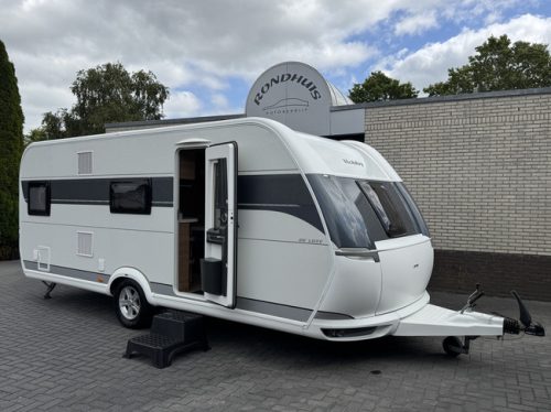 Hobby De Luxe 545 KMF with BUNK BED AND GARAGE **6 Berths/Truma Mover/1st owner/Truma/Alloy wheels/Very neat caravan** photo: 3