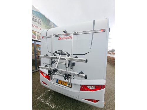 Dethleffs Globebus T 6 Sch&ouml;n kompakt + H&auml;ngeschrank Foto: 2