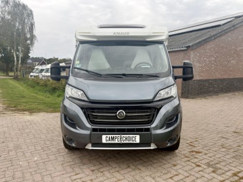 Knaus Sky TI 700 MX Queensbett Niveauregulierung Foto: 15
