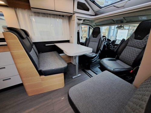 Adria Matrix 670 SL Axess Fiat 180 PS Foto: 7