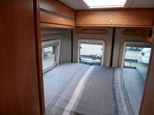 P&ouml;ssl 2Win Plus, 6 Meter Buscamper, Large Transverse Bed!!! photo: 15