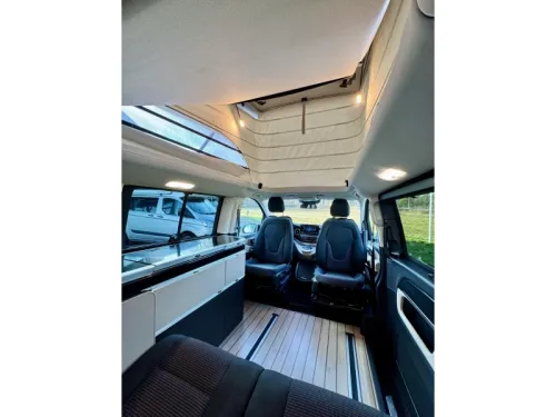 Mercedes-Benz V-Class Marco Polo 250 automatic transmission  photo: 7