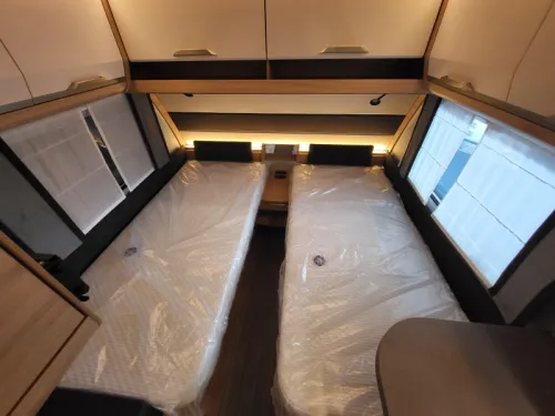 Knaus Sudwind Black Selection 500 EU disponible en stock photo : 9