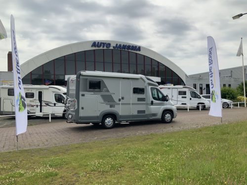 Knaus Van Ti 600 ME &ndash; Complete 3 liter 160 HP Semi-integrated, fixed bed, half-dinette, swivel seats Motorhome center on the road photo: 39