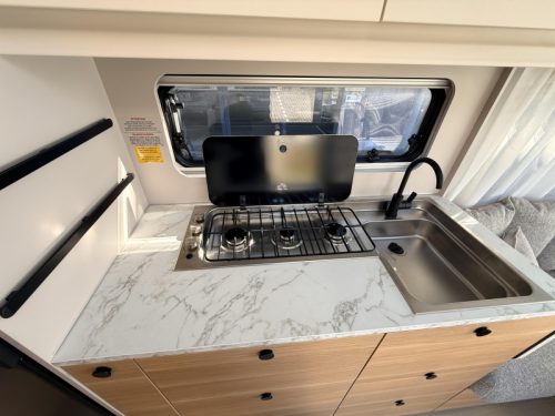Adria Adora 522 UP FREE AIR CONDITIONING photo: 5