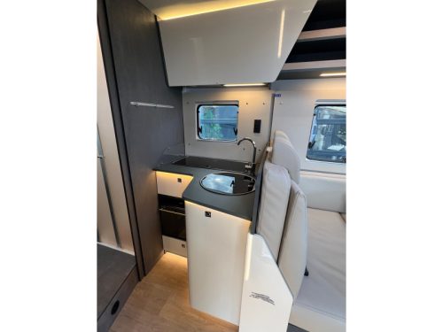 Laika Kosmo 409 L automatic single beds photo: 12