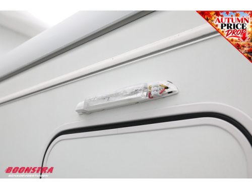 Eriba Nova Light 442 Awning Single beds Dinette seating 1600kg NEW / NEU photo: 15