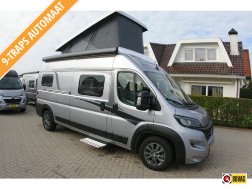 Knaus Boxlife 600 ME Camas individuales, Techo elevable.