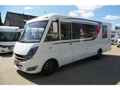 B&uuml;rstner Aviano 700 Lit central, Toit relevable. photo : 3