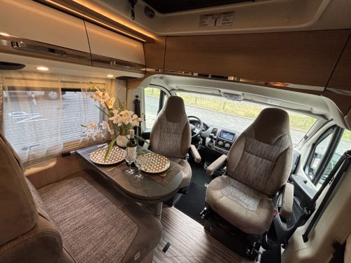 Carthago Malibu 600 LE SINGLE BEDS + POP-TOP ROOF 9T AUTOMATIC photo: 1