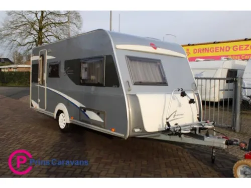 B&uuml;rstner Averso 450 French bed and dinette photo: 2