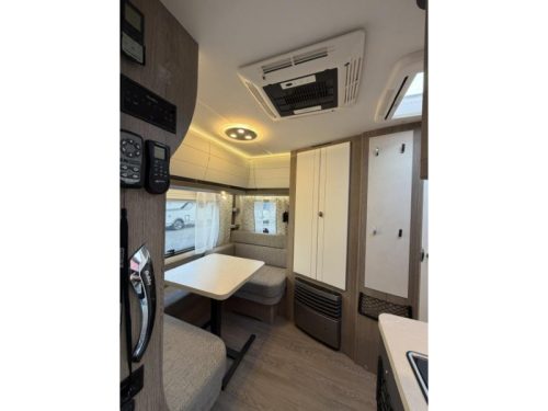 Hobby On Tour 460 DL Mover, Markise, Klimaanlage Foto: 10