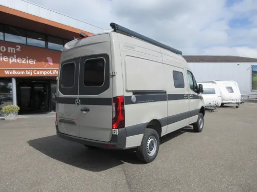 Hymer Grand Canyon S 600 4X4 AUTOMAAT 190 PK Foto: 3