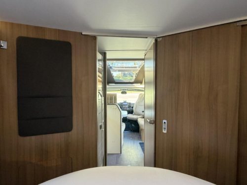 Adria Coral S 670SC French bed Awning Maxxfan Flat screen photo: 22