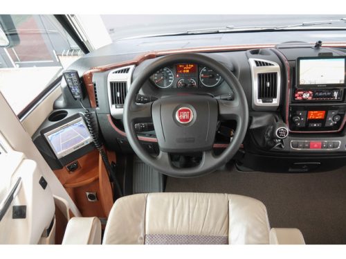 Carthago CHIC C-LINE I XL 5.5 LE 3.0 177 HP FULL OPTIONS !! LONG BEDS PULL-DOWN BED LEVEL SYSTEM 4 SOLAR PANELS 2x 200AH LITHIUM BATTERIES TV photo: 8