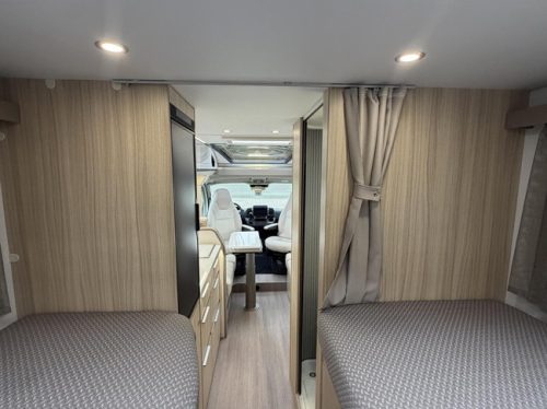 Adria Compact DL Supreme Automaat 180PK Enkele Bedden Zonnepaneel foto: 23