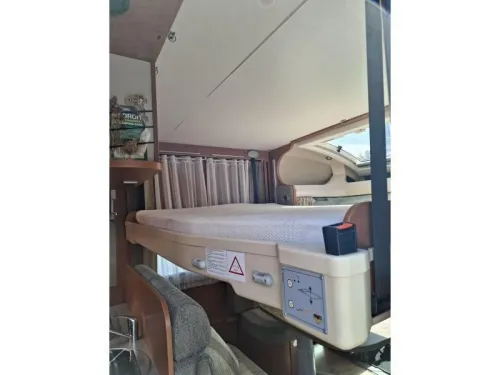 Chausson Sweet MAXI 670 130HP Drop-down bed Air conditioning photo: 18