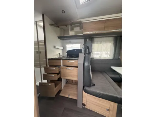 Adria Coral XL Plus A 670 SL photo: 16