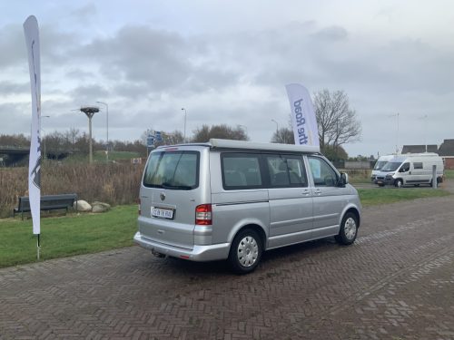 VW Westfalia California 2.5 TDi 130 HP, 5 Seats, 4 Berths, Elektr. pop-top roof / side door, Year of manufacture 2006 Motorhome Centre On the Road at the Noorderringweg 4 in Marum. photo: 1