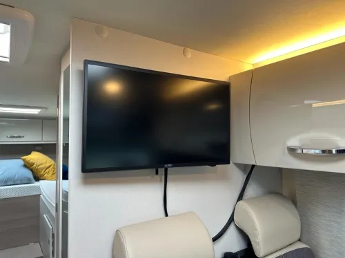 B&uuml;rstner Nexxo Van T 690 G - Slim and luxurious photo: 15