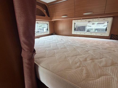 Chausson Chausson Allegro 94 Transverse bed Solar panel Awning Bike rack photo: 21