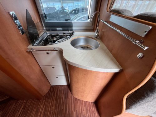Carthago C-tourer T150 2x Ac Queensbed 150 Pk Zonnepaneel CarPlay Luchtv. Foto: 23