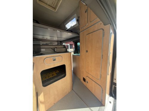 Westfalia ford nugget hoogdak 2.0 126 pk buscamper airco trekhaak 4 slaapplaatsen apk tot 22-04-2027 foto: 21