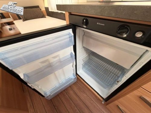 Knaus Sudwind Silver Selection 460 EU Single beds 1st owner photo: 6