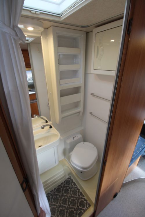 Konings Pathfinder P2012 photo: 10