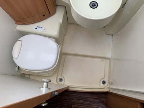 Hymer B 504 SL A-class, Equipped with 1 single bed at the rear and a pop-up bed at the front, Engine air conditioning, Alko chassis etc, Year of manufacture 2009 Motorhome centre on the road photo: 28