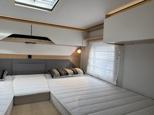 Hymer BMC-I 680 BLACK LINE 170 hp AUTOMATIC 9-Speed 4-Person Euro6 Mercedes-Benz Sprinter **Single beds/4 seats/4 berths photo: 18