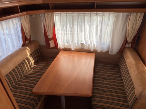 Hobby Excellent 400 SF Mover/Unico awning photo: 10