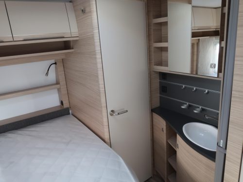 Fendt Bianco Selection 465 SFB FRENCH BED AND ROUND SEATING photo: 16