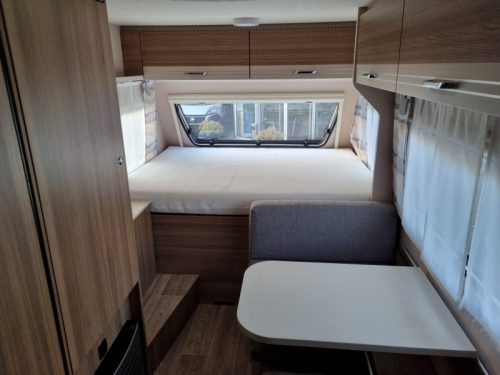 Dethleffs C'Joy 420 QSH - Thule Cassette Awning - photo: 2