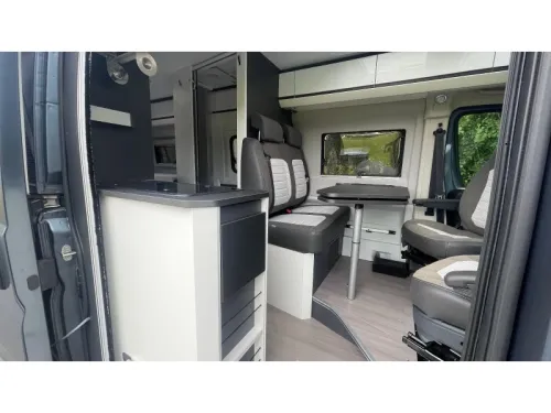 Adria Twin Supreme 640 SGX Automatik-Solar-Anh&auml;ngerkupplung-NAV Foto: 6