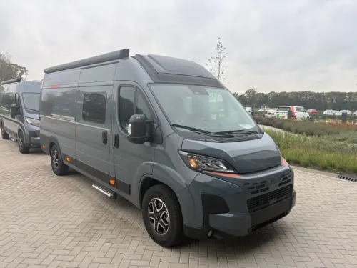 Weinsberg CaraBus Grey 630 ME edition FIRE / Automatik Foto: 2