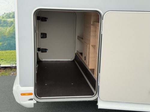 Knaus Live Wave 650 MEG Black Select Foto: 7