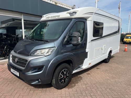 Weinsberg Caracompact R57 Airco Cruise Single beds Solar. CarPlay photo: 2