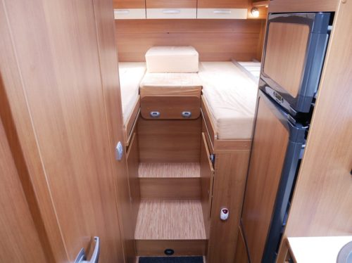 Carado (Hymer) T 448, Single beds, Pop-top roof, XXL Garage!!! photo: 17
