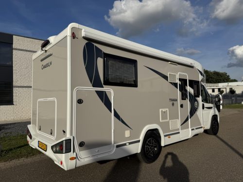 Chausson Titanium VIP 788 Queensbed kein Hubdach Foto: 3