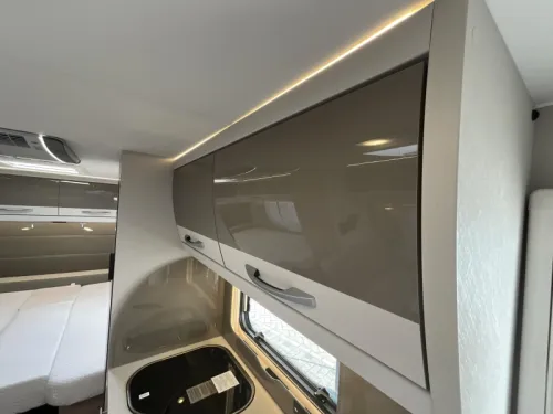 Dethleffs Nomad 490 EST MOVER-AWNING-AIR CONDITIONING photo: 16