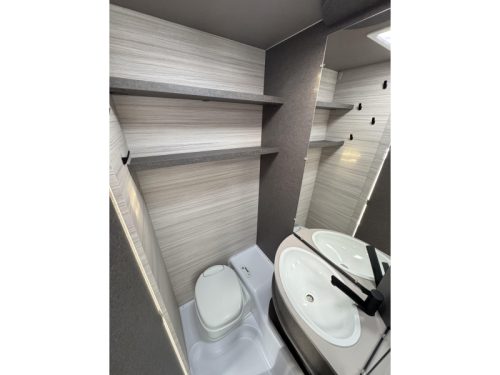 Dethleffs C'Joy 480 QLK Lit superpos&eacute; avec 3 lits photo : 13