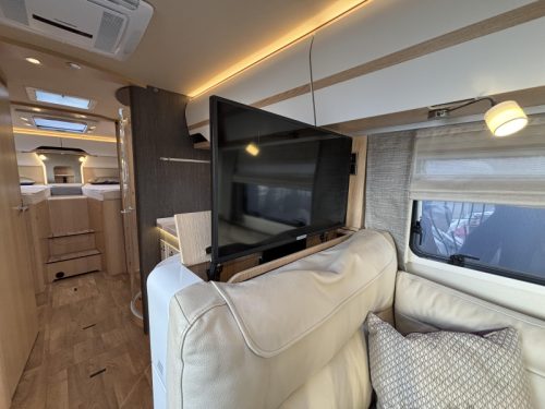 Hymer B ML I 880 Air conditioning, dish, automatic photo: 11