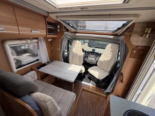Dethleffs Advantage T 6611 Single Beds 59000 km photo: 11